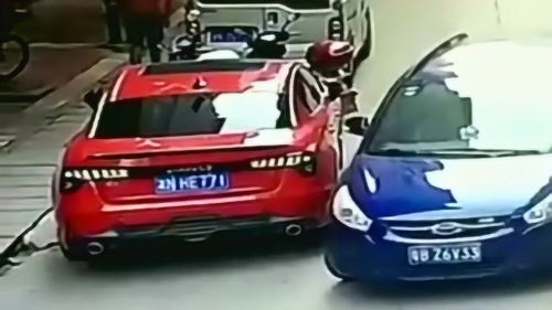 汽车摩擦了赔多少